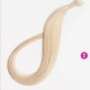 22 inch donna bella platinum ash blonde hair extensions 12 packs